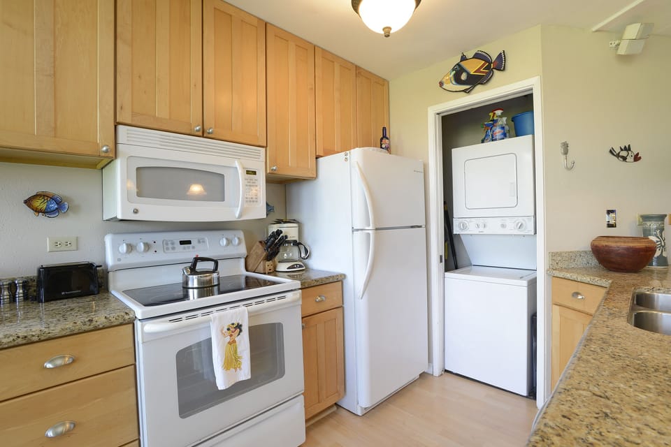 Full Kitchen and Laundry Area