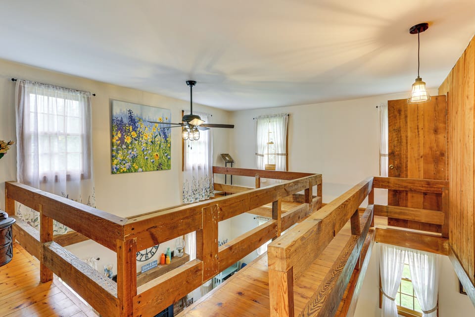 2nd-Floor Catwalk