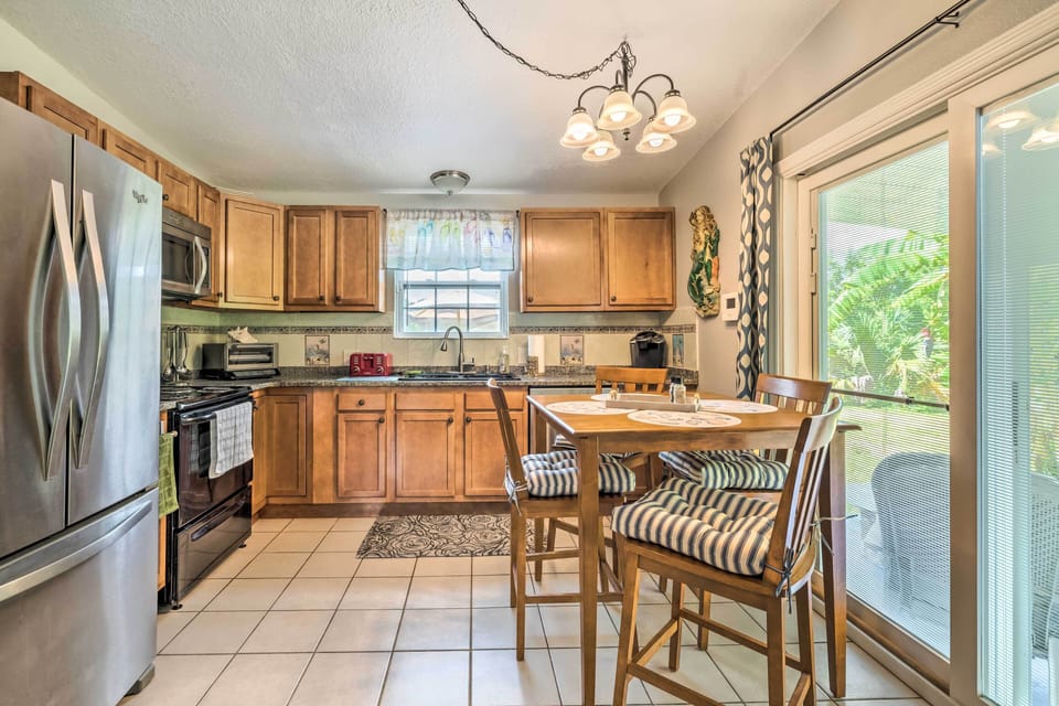 Kitchen | Toaster | Toaster Oven