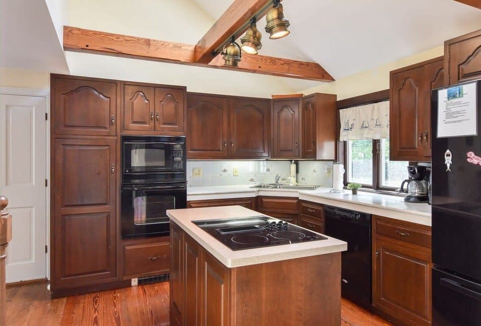 The kitchen.