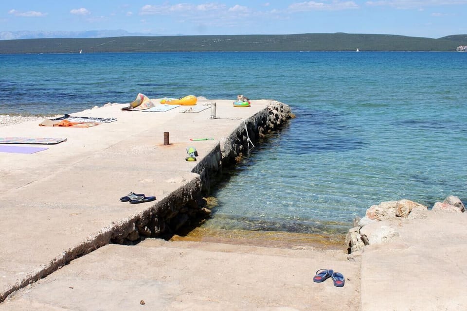 Nearby beaches