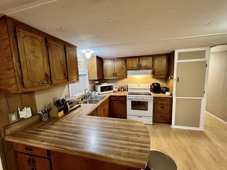 Fully equiped kitchen. 