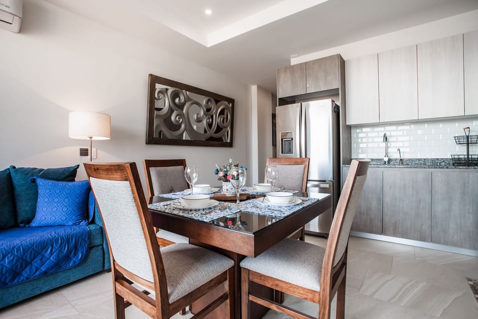 Condo - Image 7