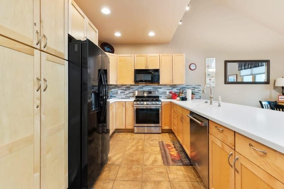 Fully-equipped kitchen