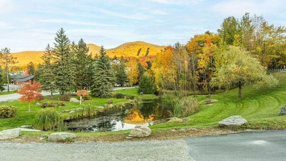 Club Wyndham Smugglers' Notch Vermont_resort entry_7.jpg