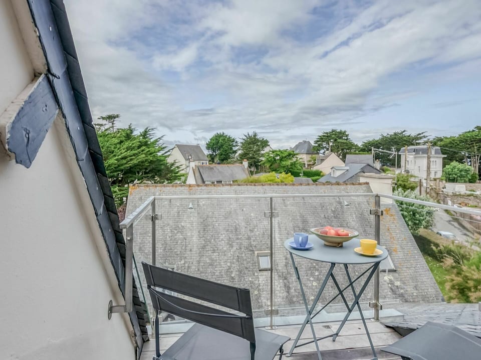 Cloud, Sky, Building, Property, Table, Furniture, Plant, Chair, House, Outdoor Furniture