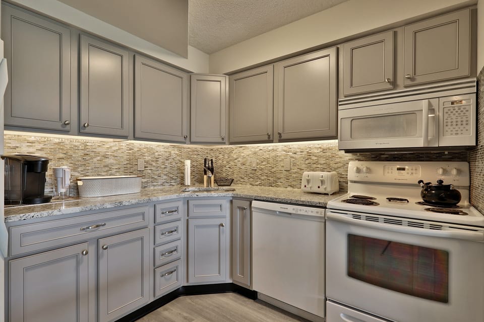 Fully equipped kitchen