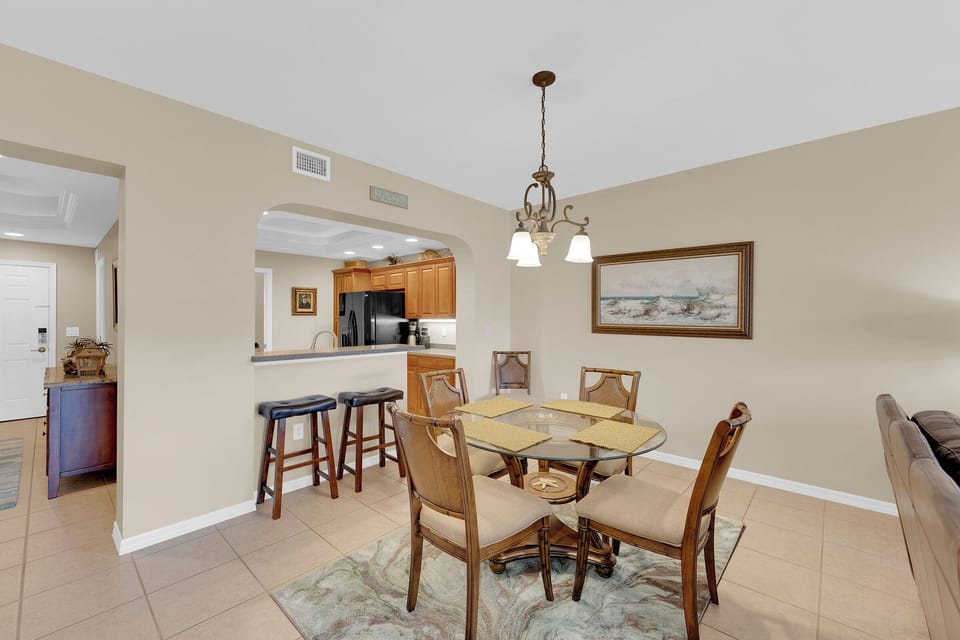 Dining Table for 4 and breakfast bar for 2