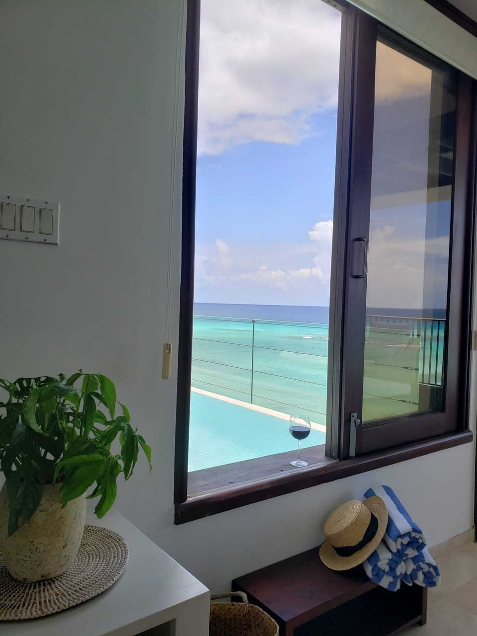 View of poo and sea from Living.