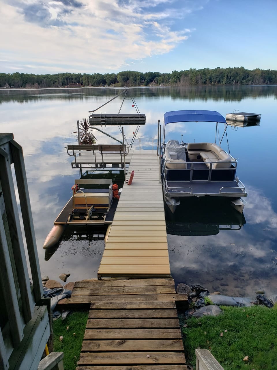 Pier. Boats available for rent.