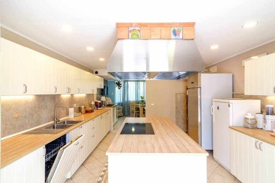Communal kitchen