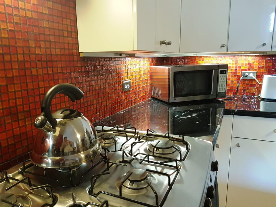 Fully equipped kitchen for gourmet cooking!