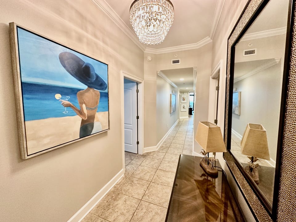 Entryway. Phoenix West II 2315, 3 Bedroom 4 Bathroom. 23rd Floor. North Views Sleeps 10. Managed by Island Rentals