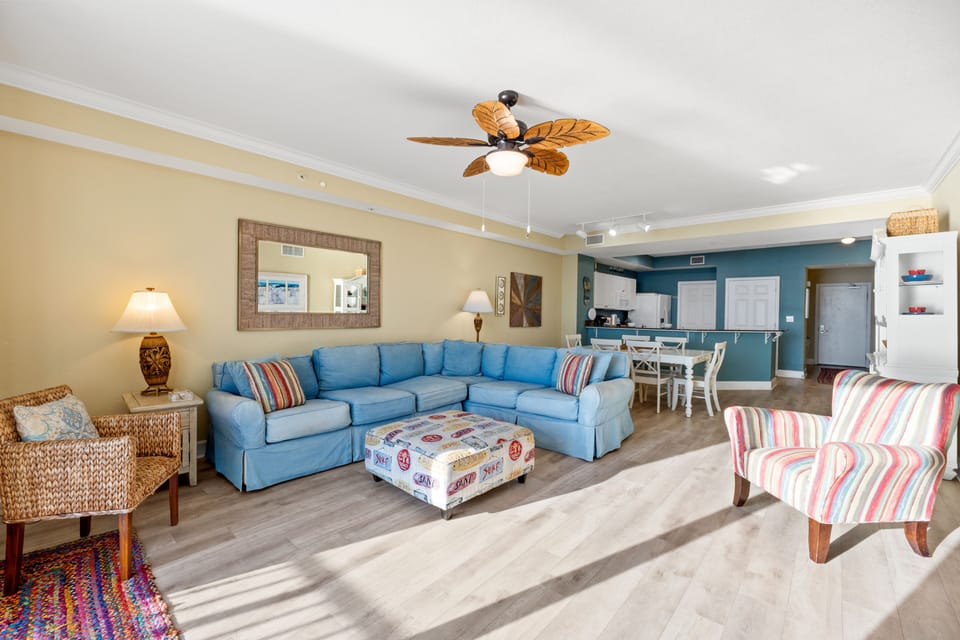 Gulf Front Living Area with Sleeper Sofa