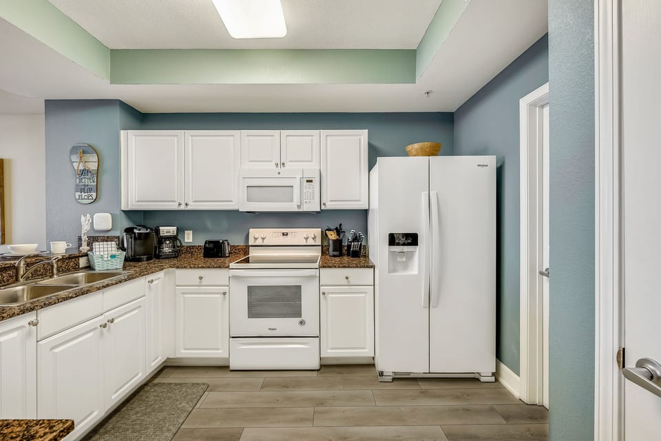 Full Size Kitchen