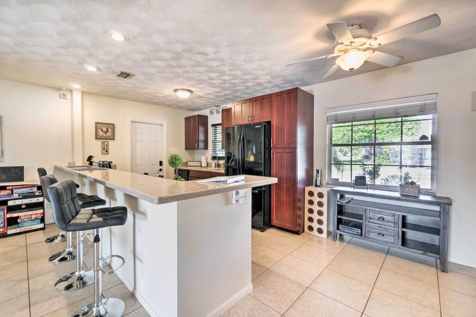 Fully Equipped Kitchen | Cooking Basics Provided