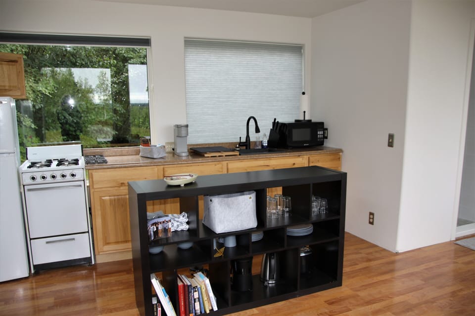 The galley kitchen has everything you need to prepare home cooked meals



