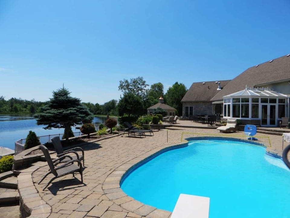 The Swimming Pool
