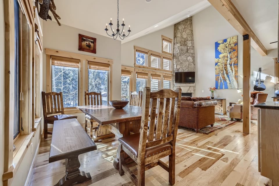 LD309B Dining Area
