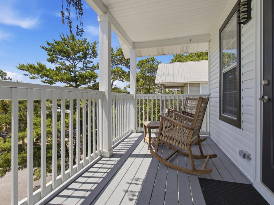 Balcony - Floor 3