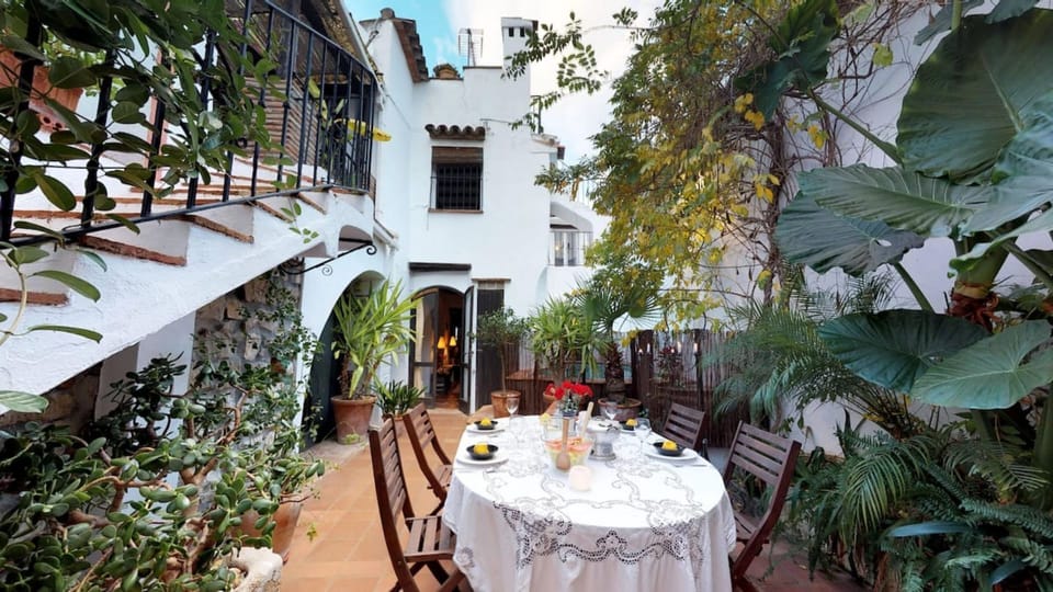 courtyard looking at back of house