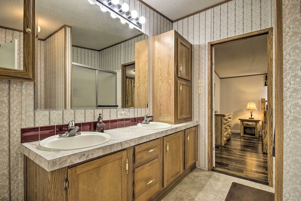 En-Suite Bath