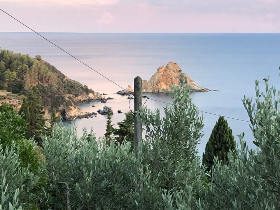Gorgeous villa with private pool and private beach Villa in Tuscany