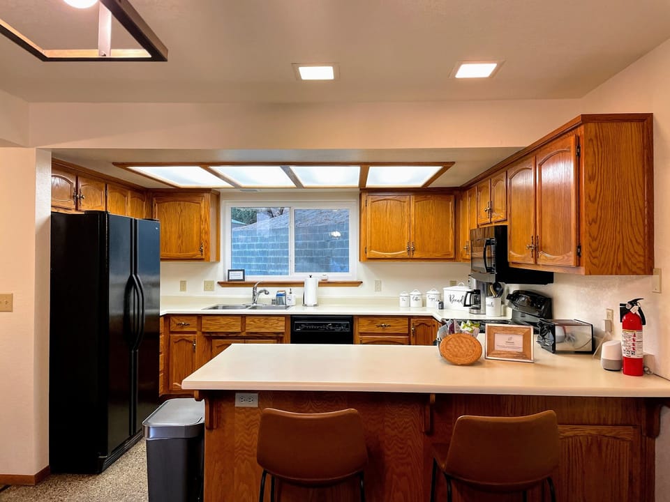 Large kitchen with everything you'll need