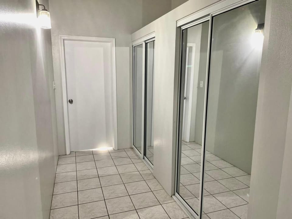 Upstairs hallway to Master