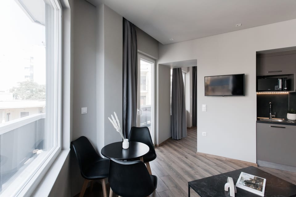 Bright 1BR Apartment at WYZ Athens Apartment in Athens