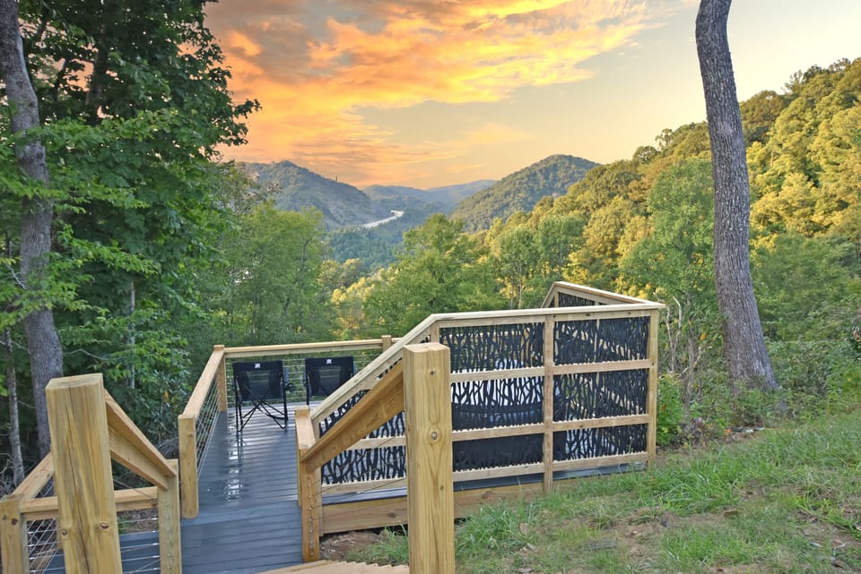 New Hot Tub with a view!