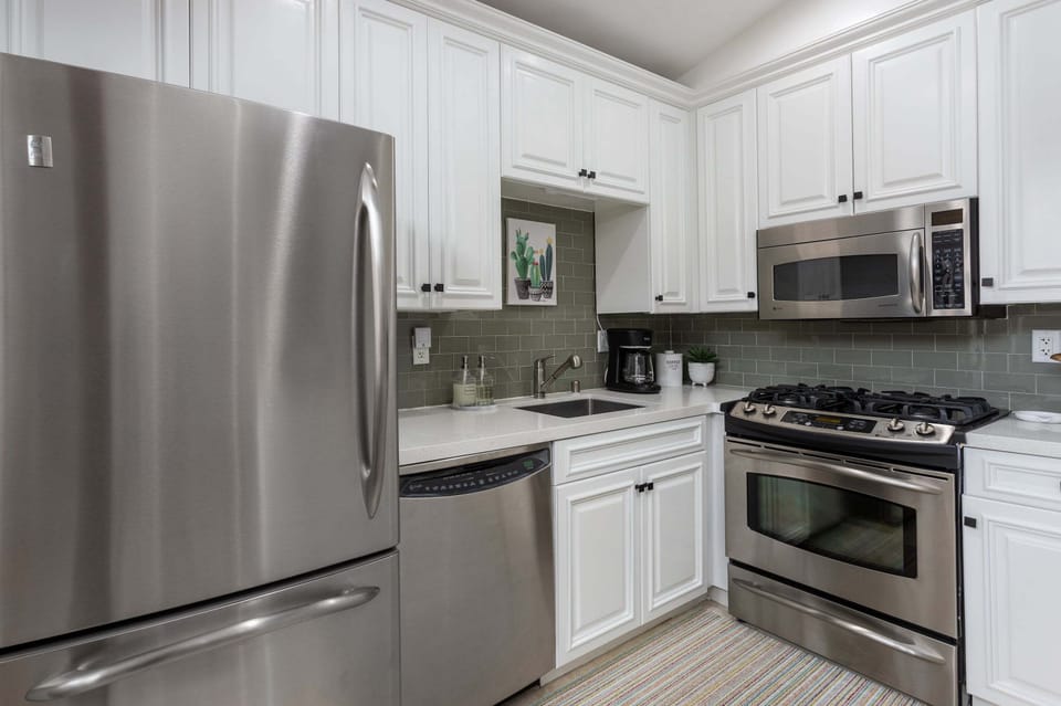 Well equipped kitchen