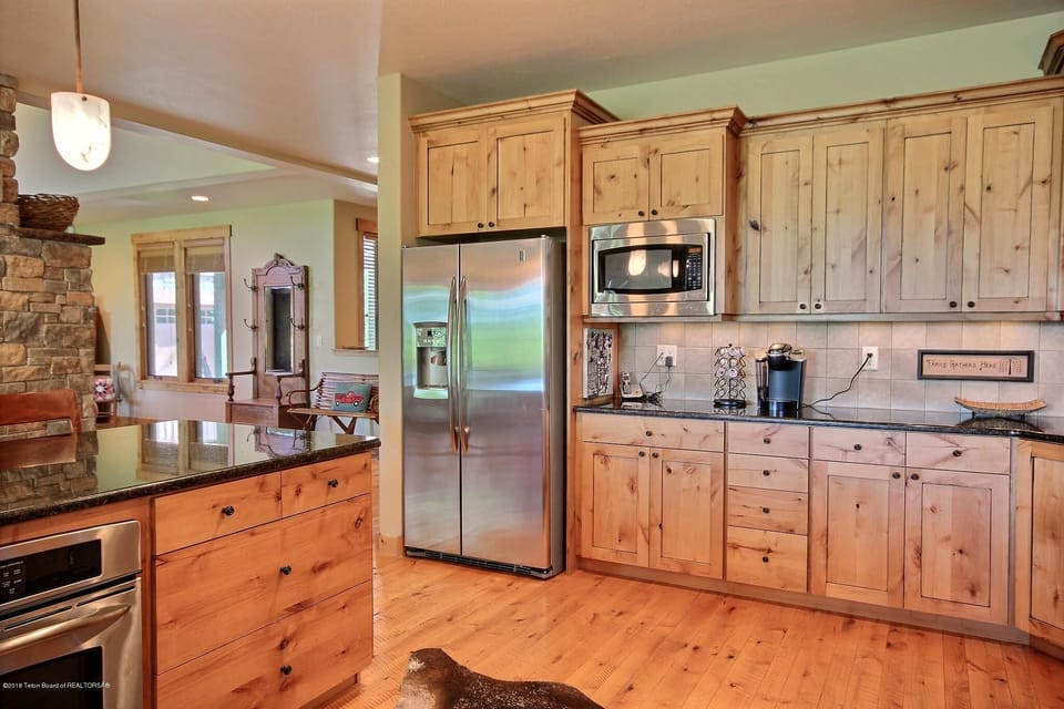 Plenty of cabinet space!