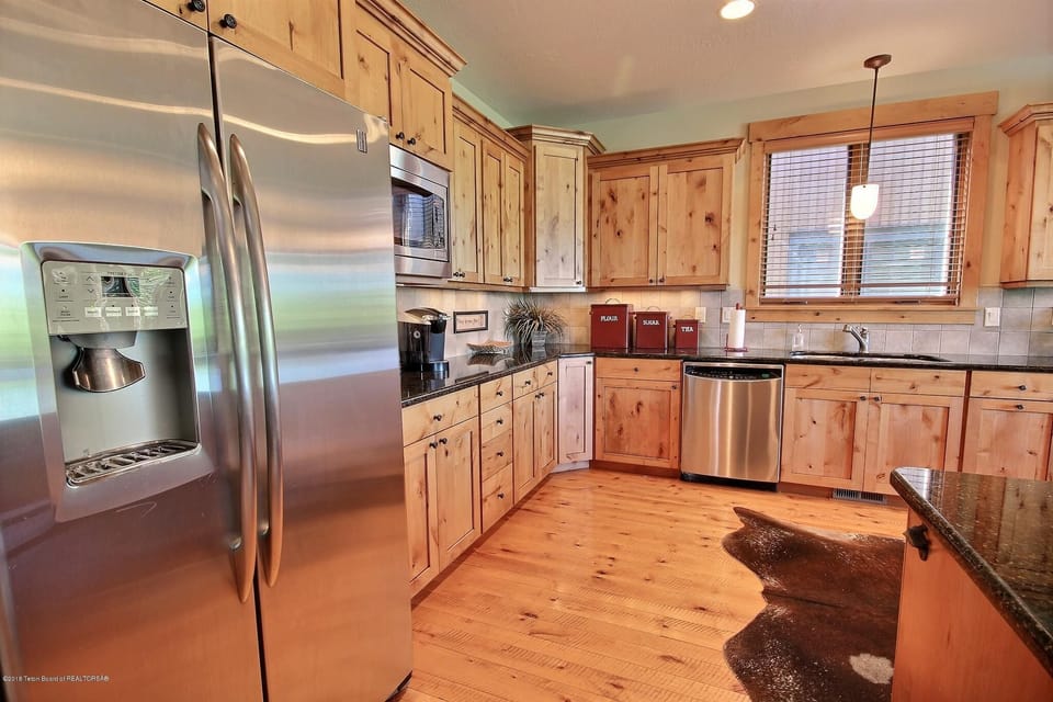 Large refrigerator, freezer, microwave, keurig, drip coffee maker and more!