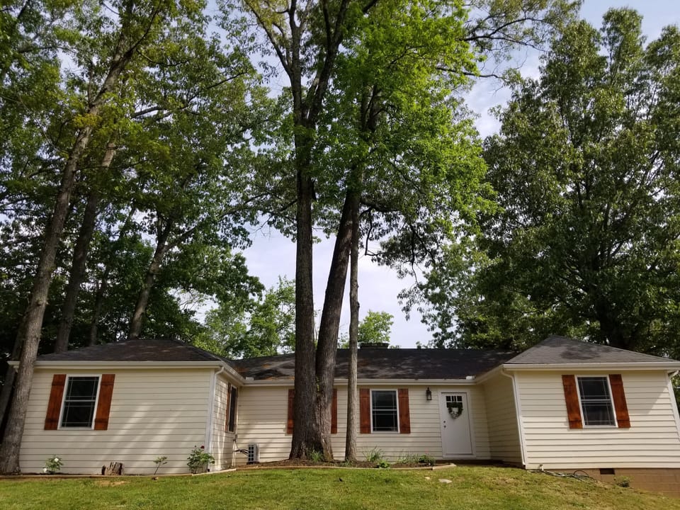 Front of Lucky Lake Haven