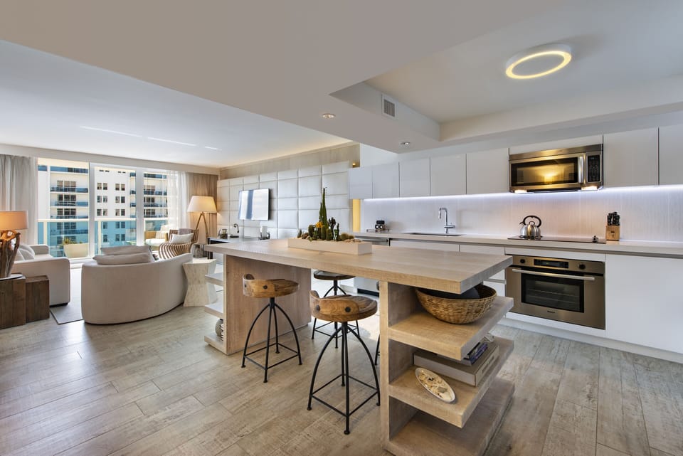 Kitchen and Dinning Area