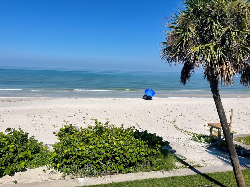 Stunning views of ocean from balcony, kitchen and great room
