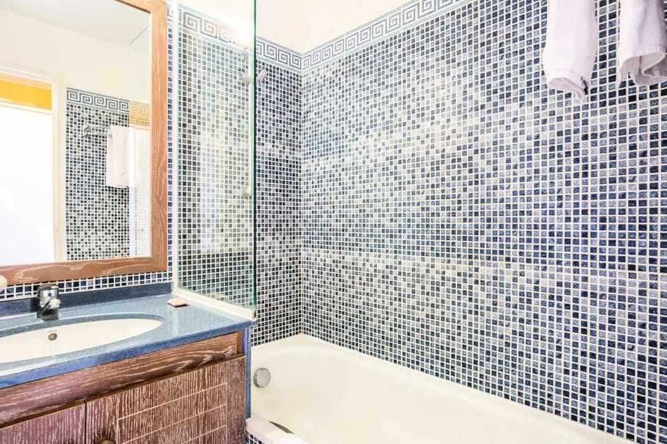 Budget 1-Bedroom Apartment (4 people) Apartment in Saint-Raphael