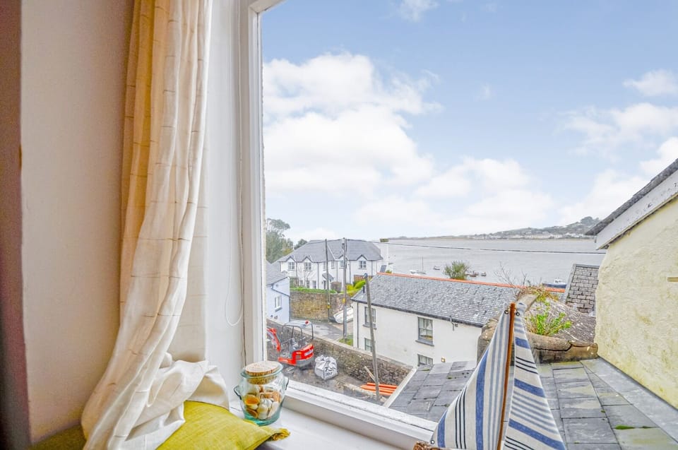 Seaview Cottage View