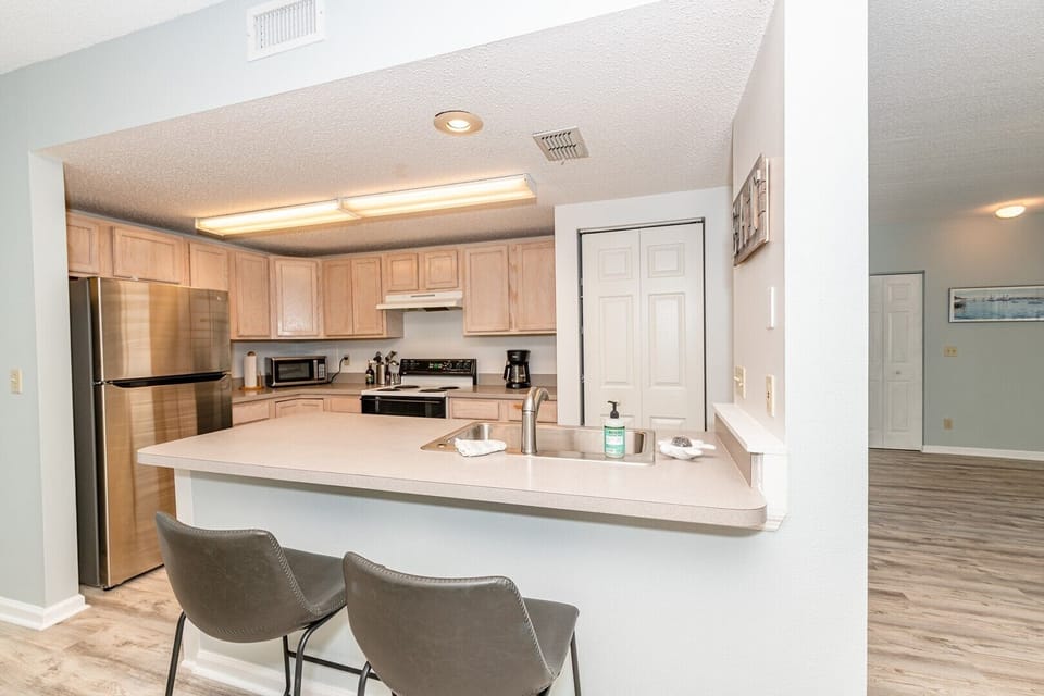 Full Size Kitchen