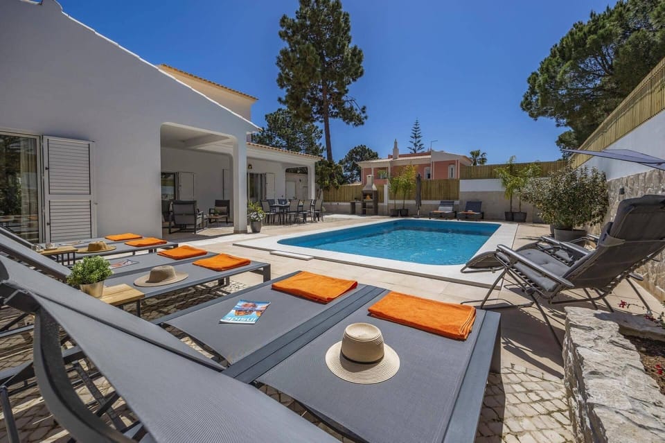 Villa Falesia Blue image