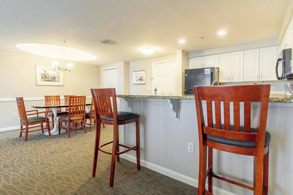 Breakfast bar with extra seats.