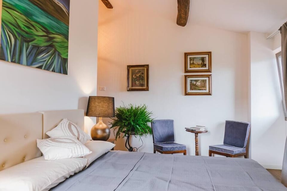 b27c82bd-39aa-420c-aa59-d599319dec5e