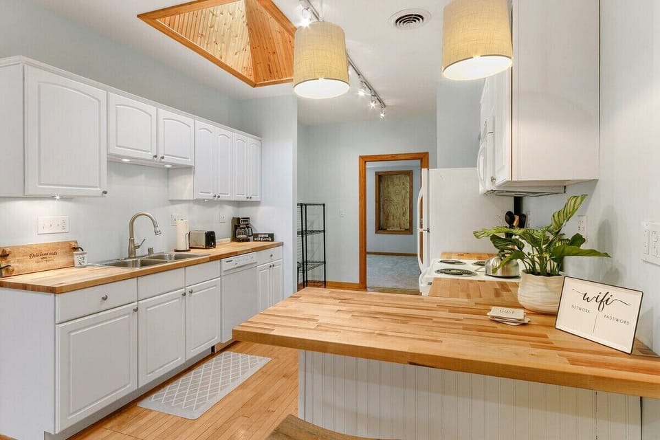 Fully equipped kitchen