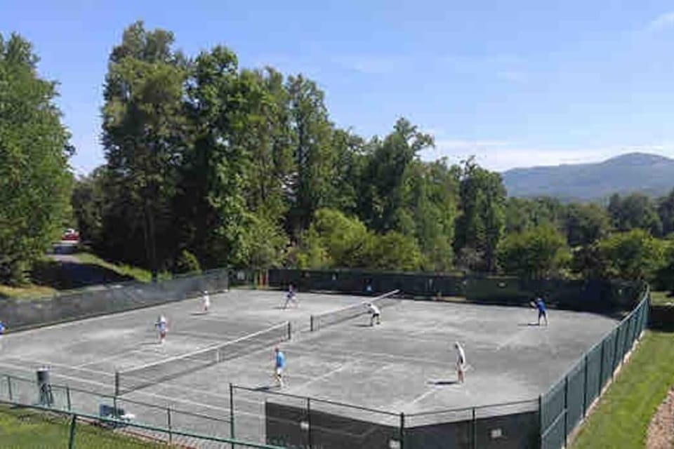 Tennis