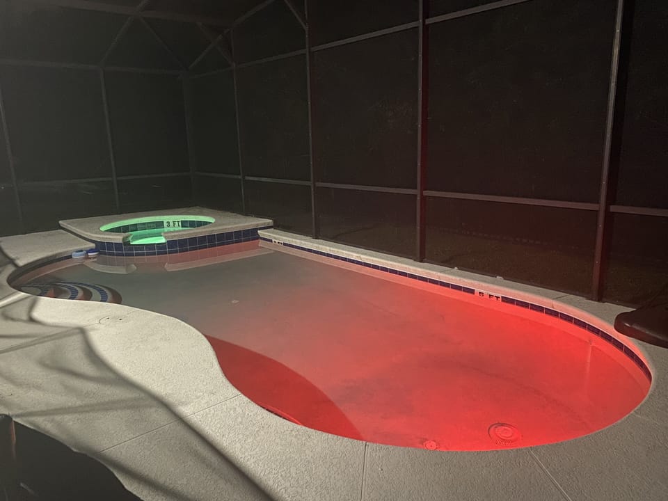 Indoor spa tub