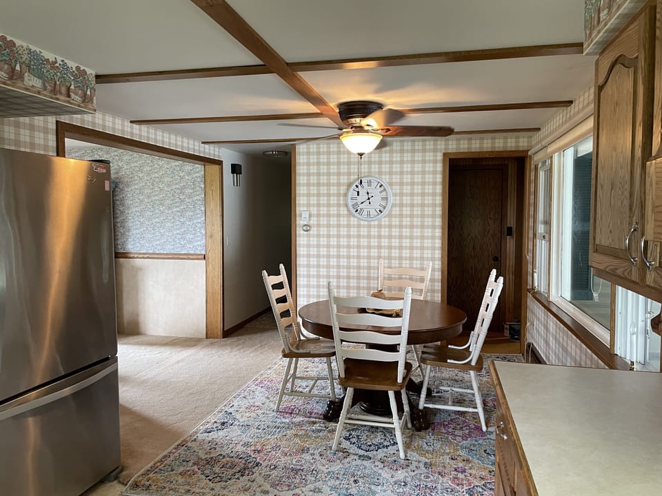 Kitchen seating