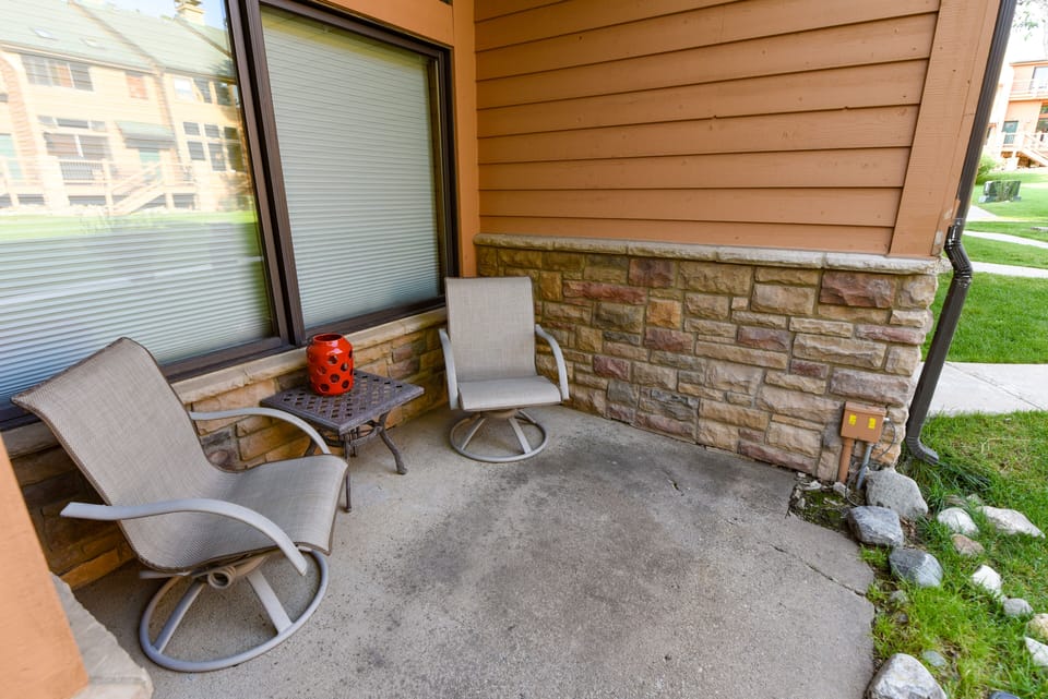 Front Porch - A relaxed front porch area that looks at the open courtyard.