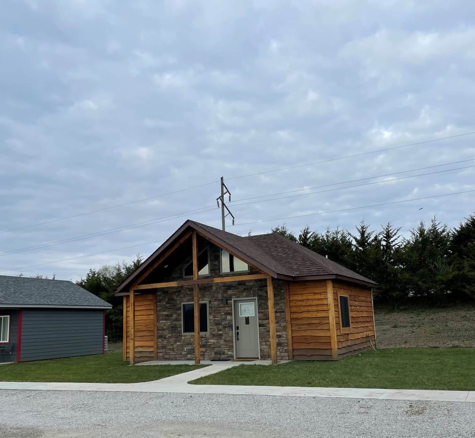 The Lodge (2)