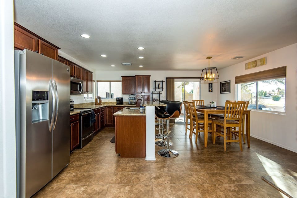 Kitchen/Dining for creating family memories